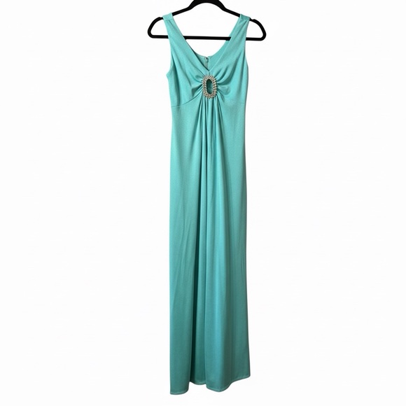 Dresses & Skirts - Elegant Turquoise Maxi Dress